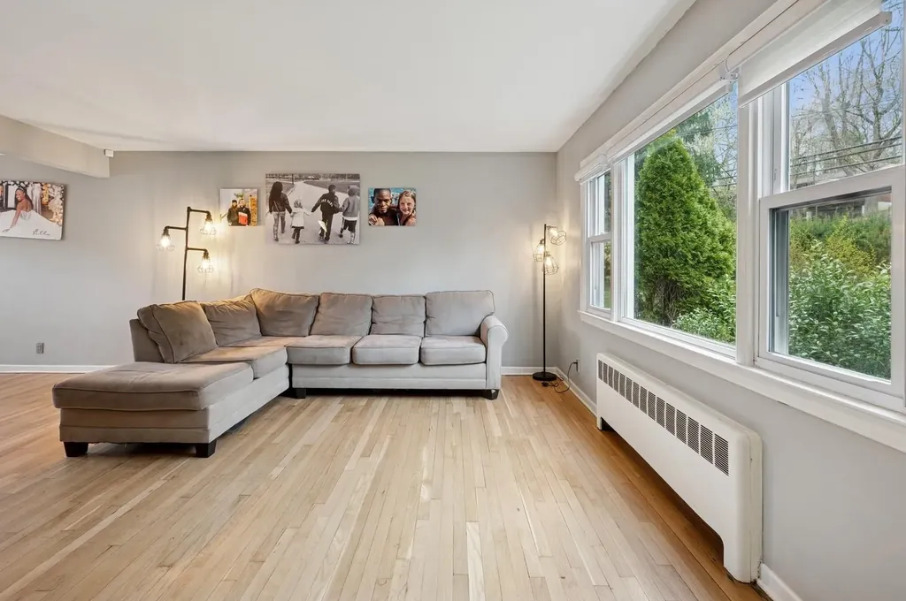 1164 Dobbs Ferry Road White Plains NY 10607