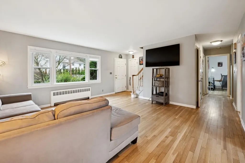 1164 Dobbs Ferry Road White Plains NY 10607