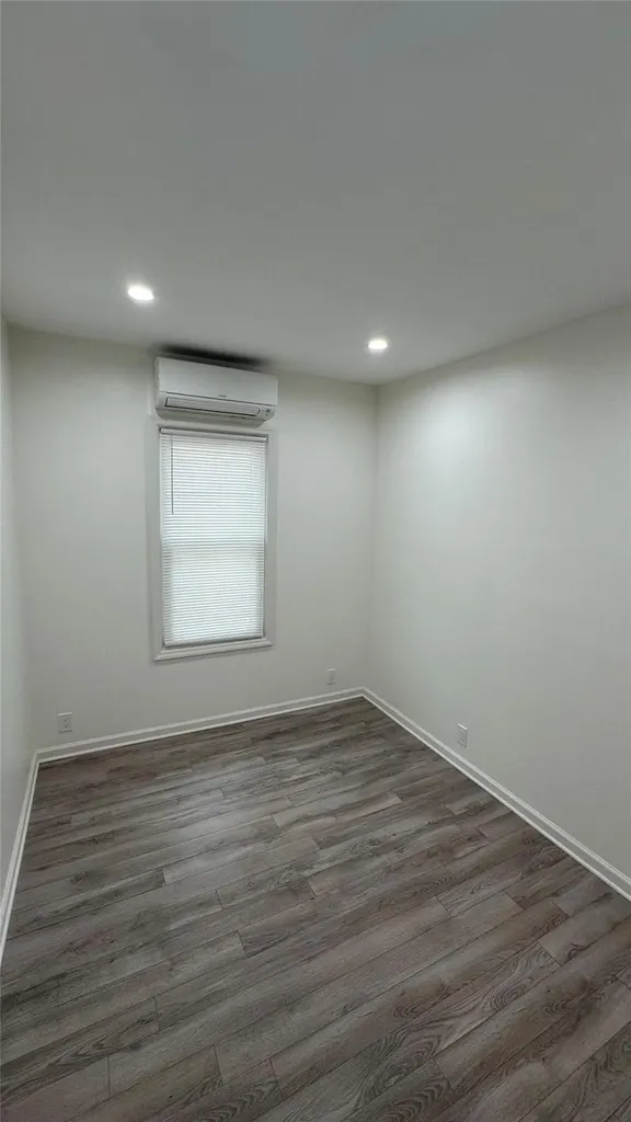 6266 60th Road Maspeth NY 11378