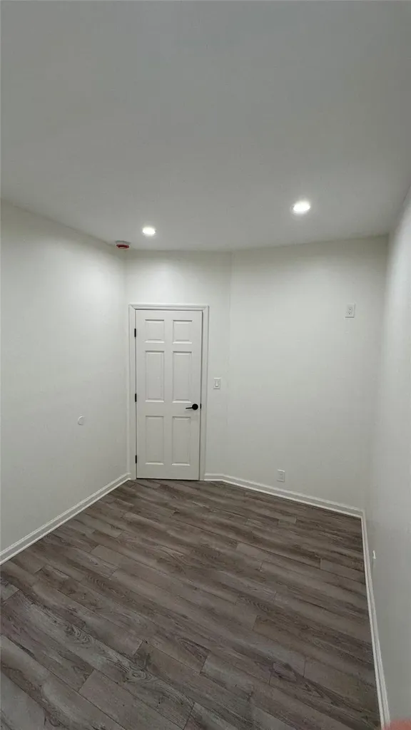 6266 60th Road Maspeth NY 11378