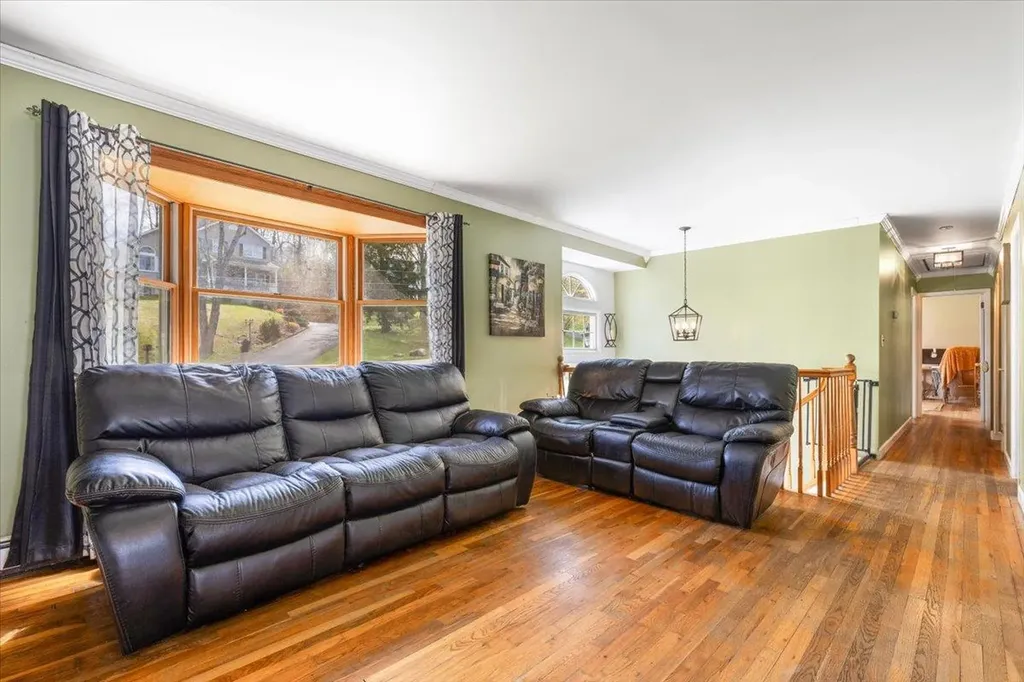 46 Saint Michaels Terrace Carmel NY 10512
