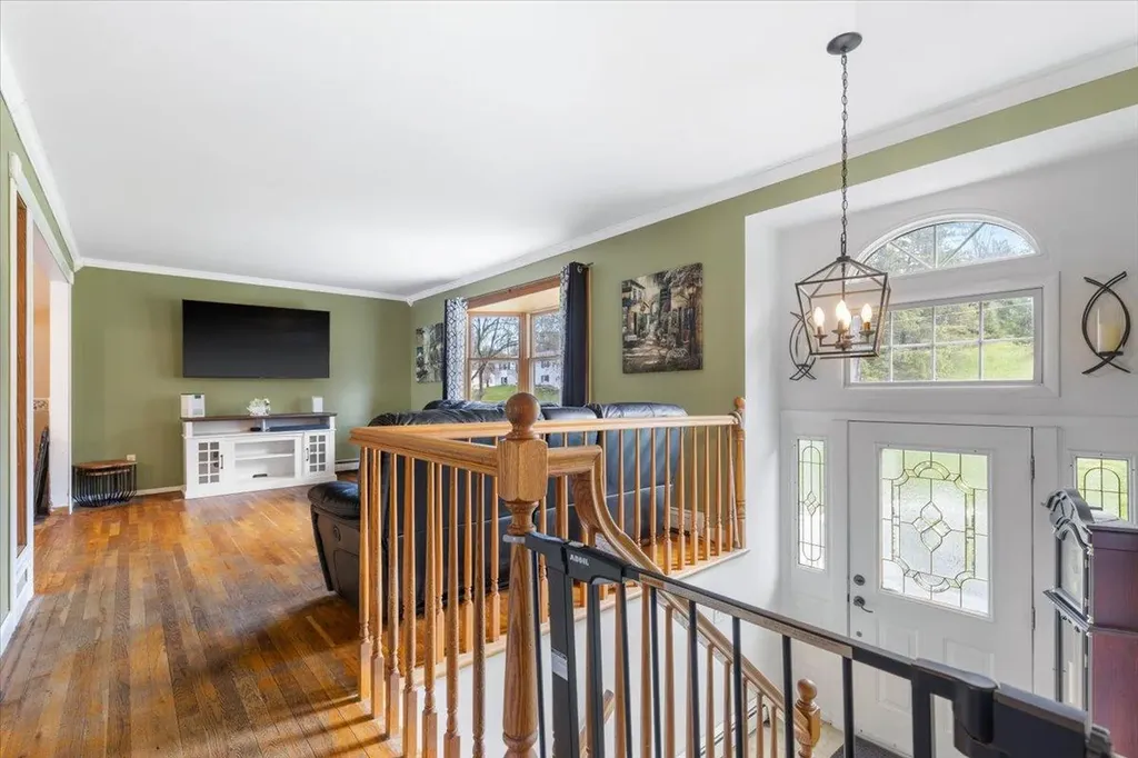 46 Saint Michaels Terrace Carmel NY 10512