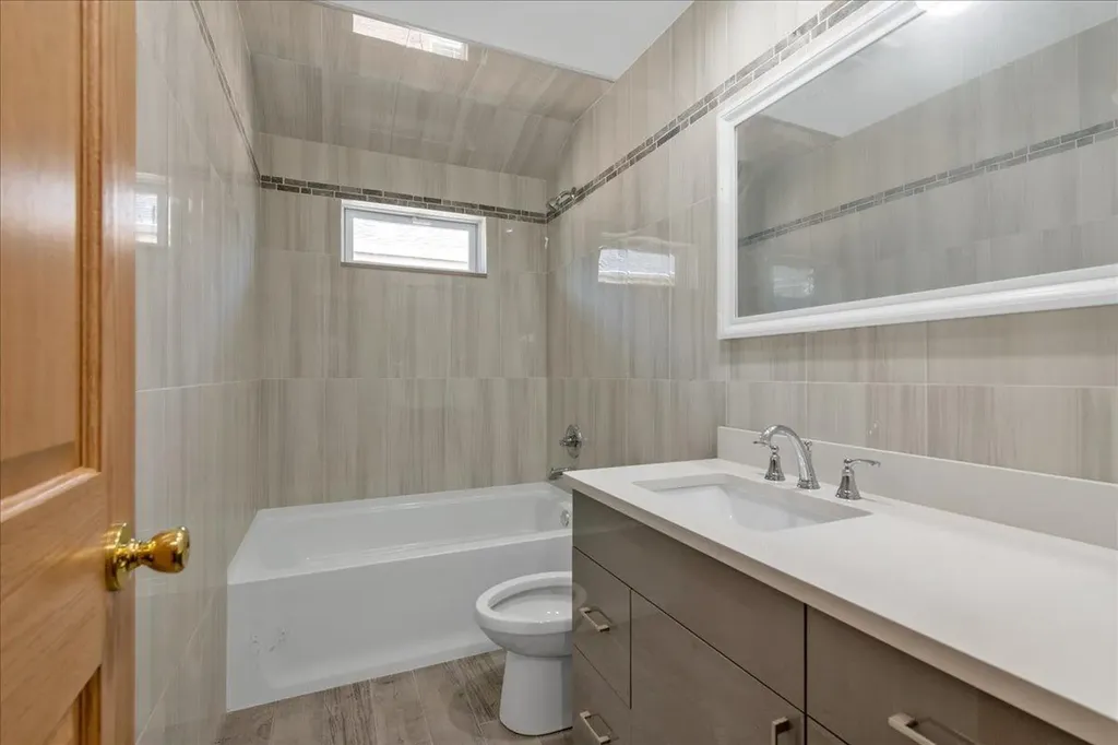 16632 16th Road Whitestone NY 11357
