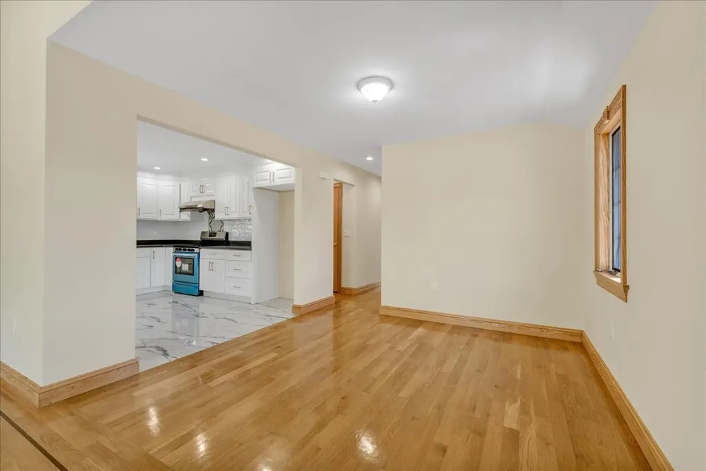 16632 16th Road Whitestone NY 11357