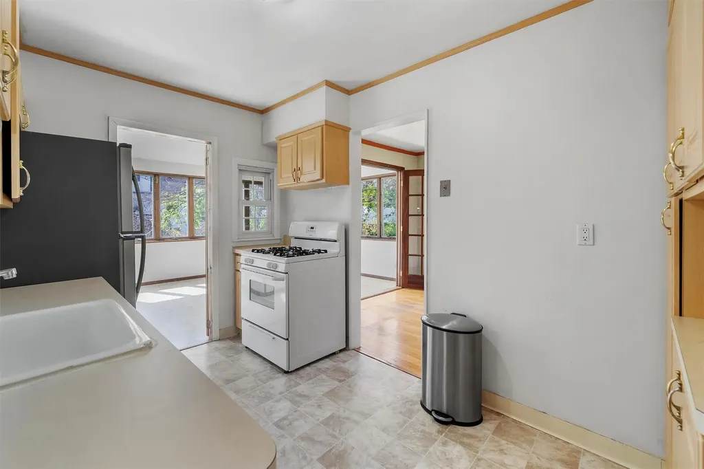 59 Kass Road White Plains NY 10605