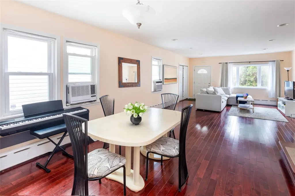 7048 Nansen Street Forest Hills NY 11375