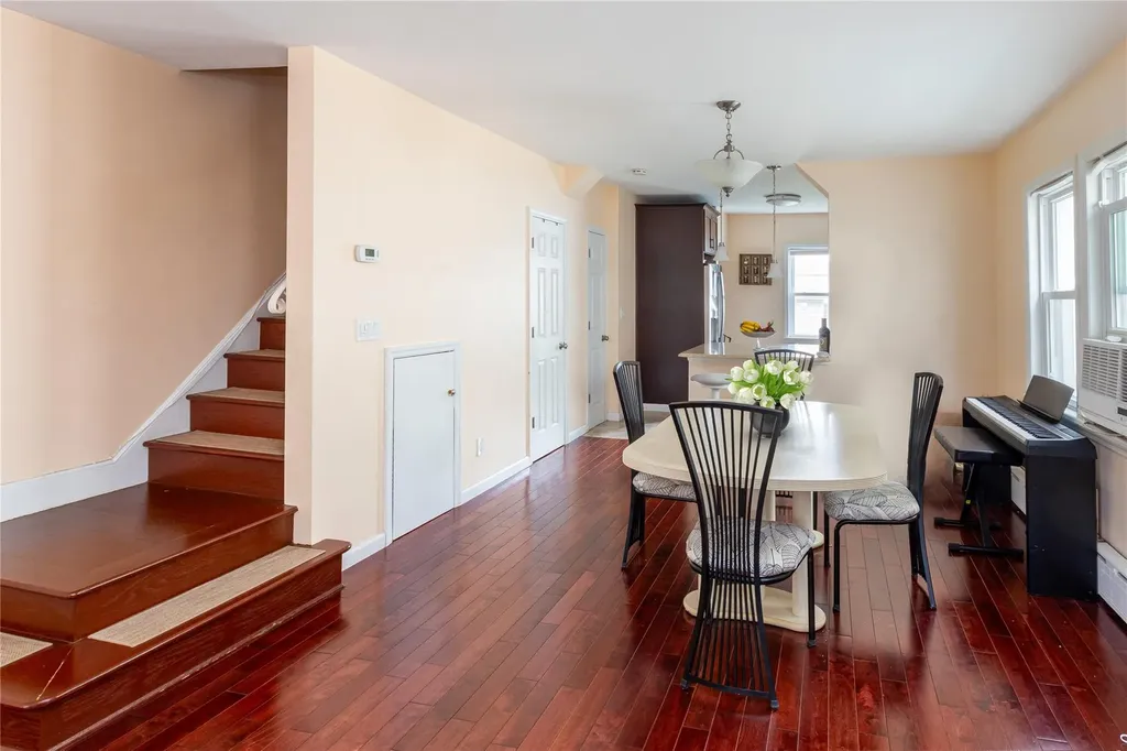 7048 Nansen Street Forest Hills NY 11375