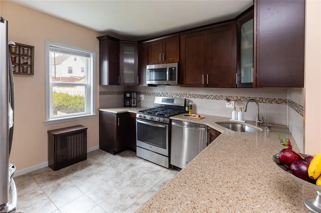 7048 Nansen Street Forest Hills NY 11375
