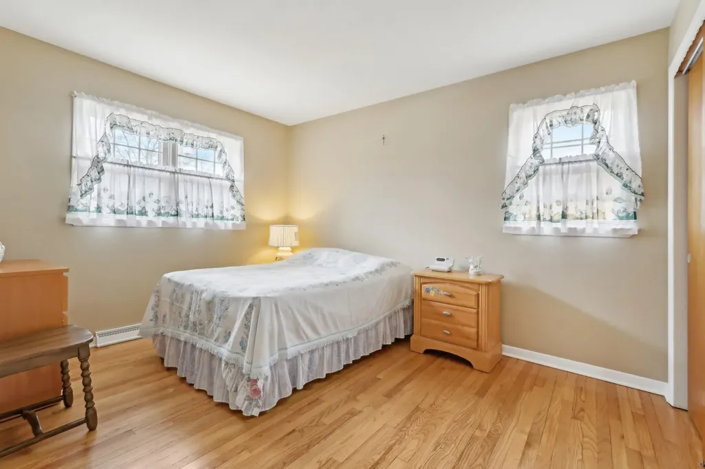 32 Harmony Road Spring Valley NY 10977