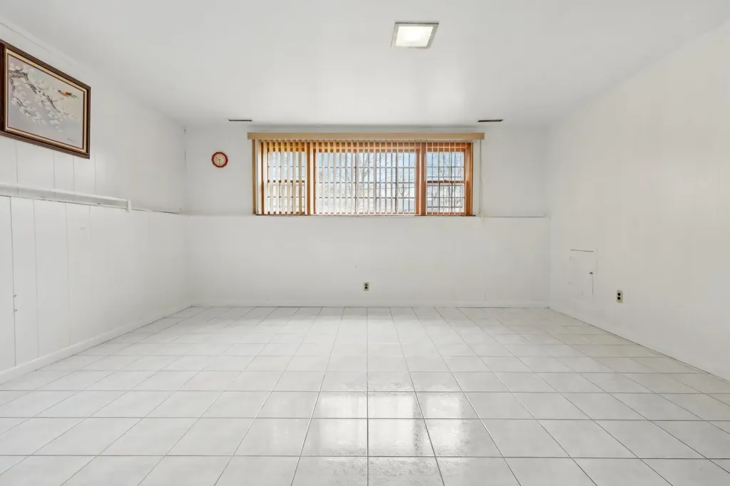 32 Harmony Road Spring Valley NY 10977