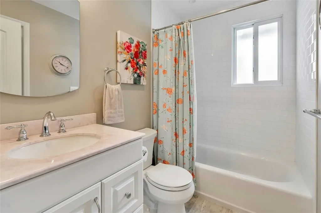 90 S Windhorst Avenue Bethpage NY 11714