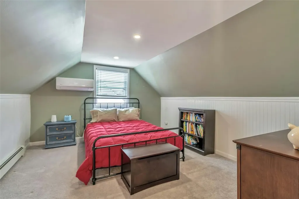 90 S Windhorst Avenue Bethpage NY 11714
