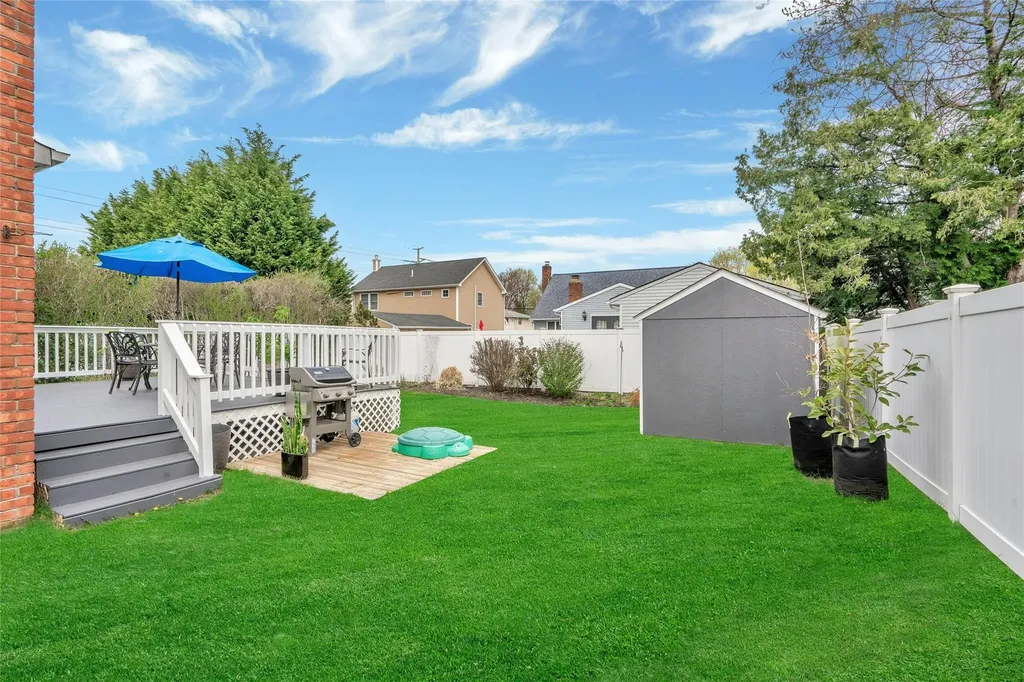 90 S Windhorst Avenue Bethpage NY 11714