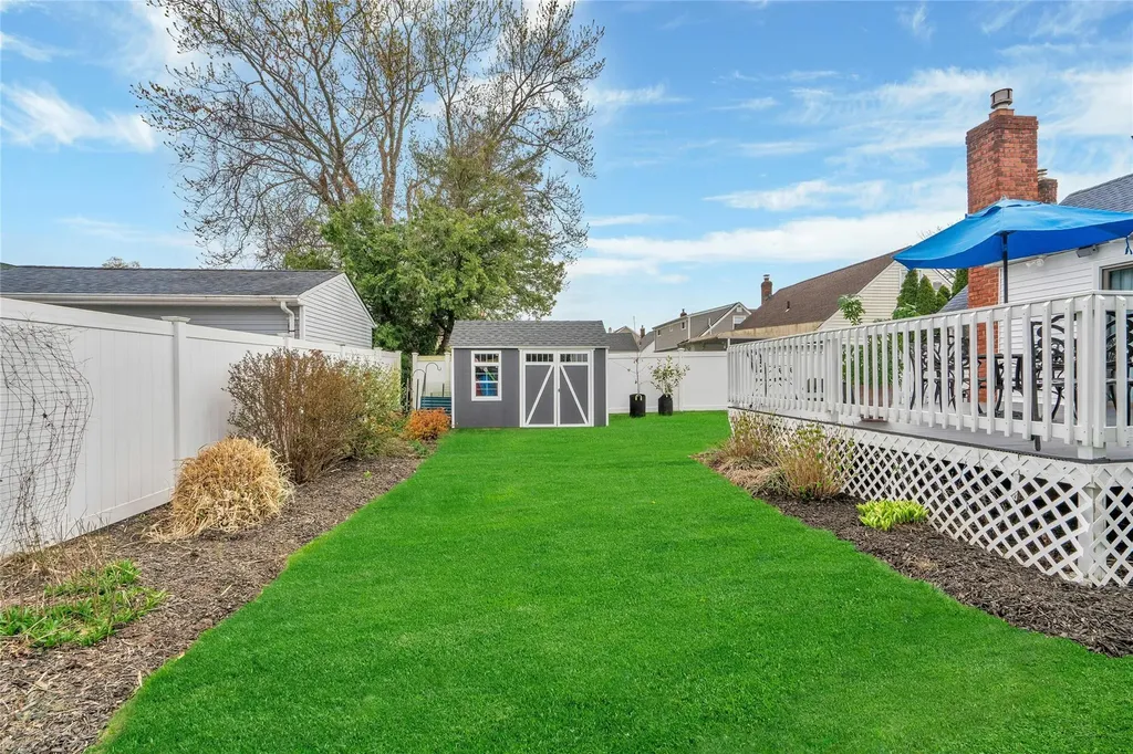 90 S Windhorst Avenue Bethpage NY 11714