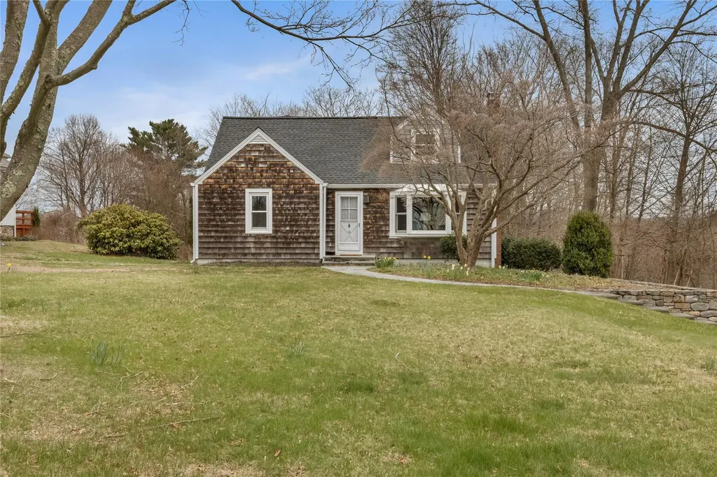 16 Hillcrest Avenue Brewster NY 10509