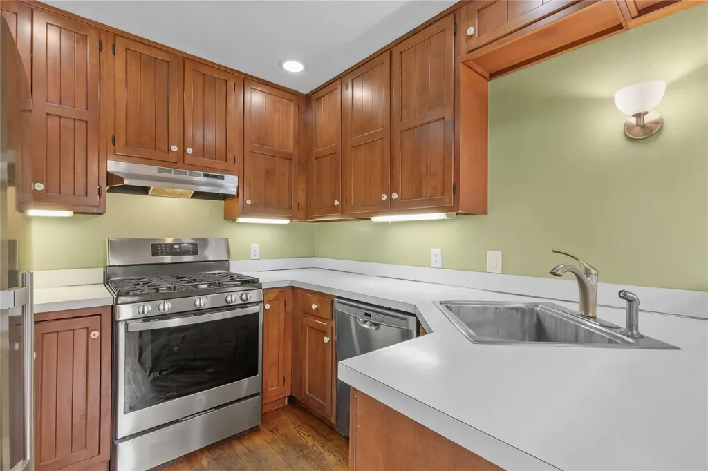 16 Hillcrest Avenue Brewster NY 10509