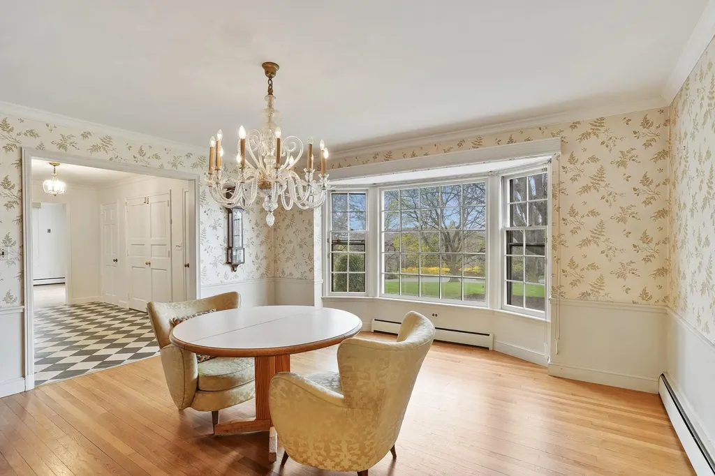 23 Round Hill Road Chappaqua NY 10514