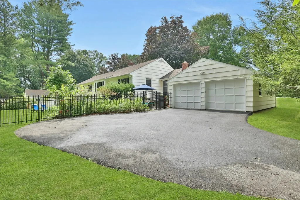 6 Noyes Road Mount Kisco NY 10549