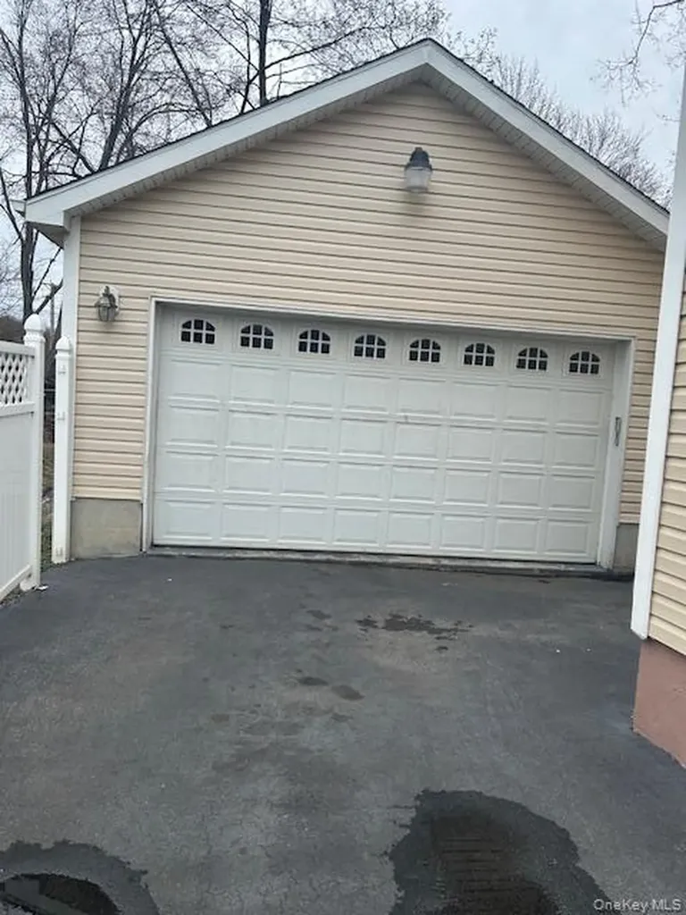 9 Lawrence Road Poughkeepsie NY 12601