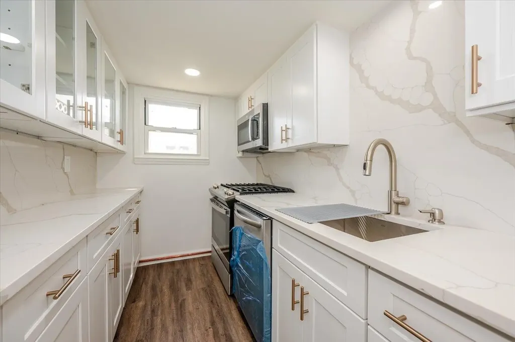 3038 Harding Avenue Bronx NY 10465