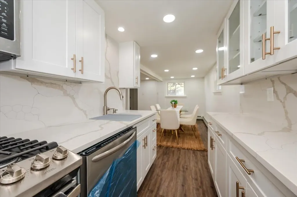 3038 Harding Avenue Bronx NY 10465