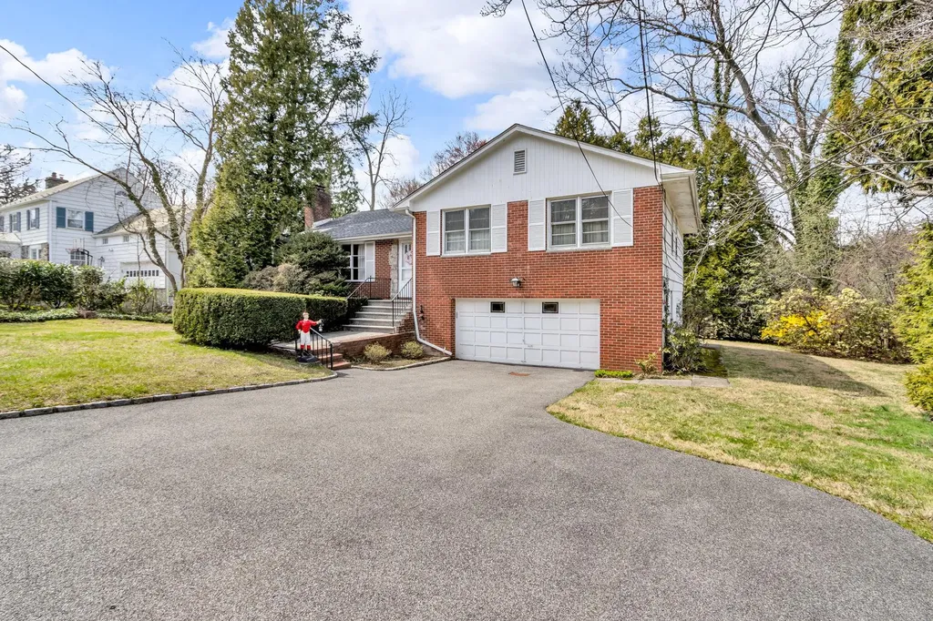 95 Wrexham Road Bronxville NY 10708