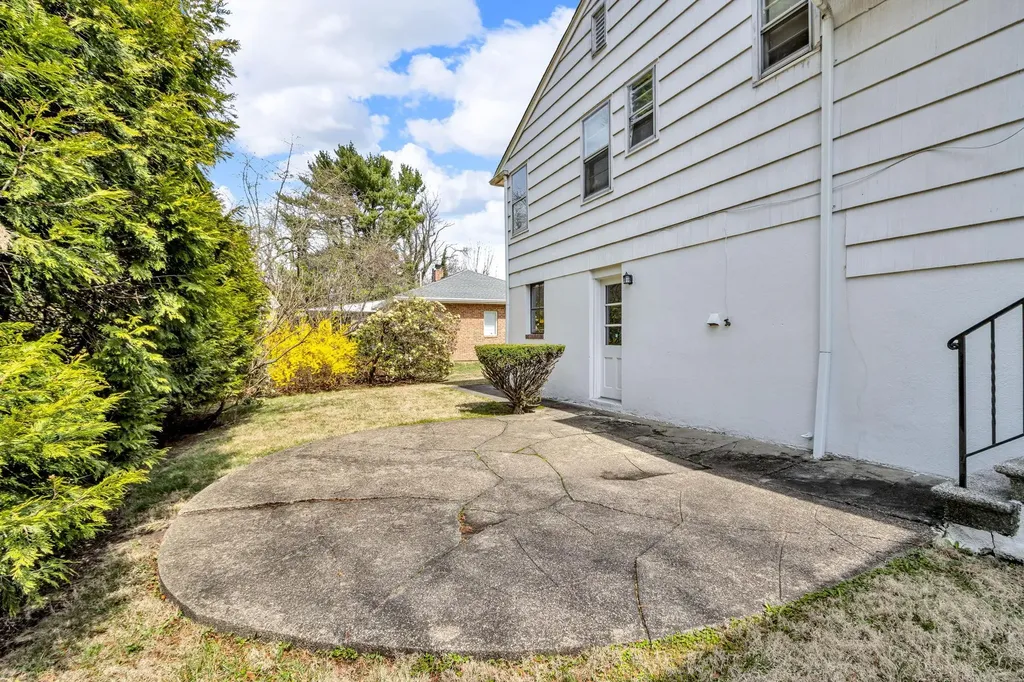 95 Wrexham Road Bronxville NY 10708