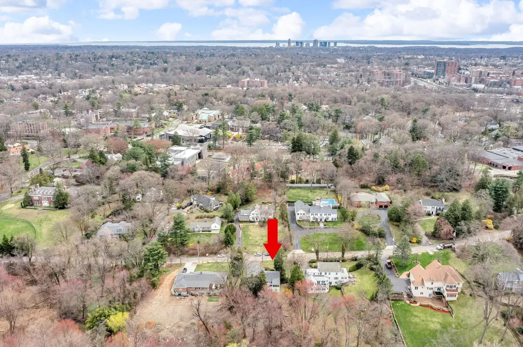 95 Wrexham Road Bronxville NY 10708