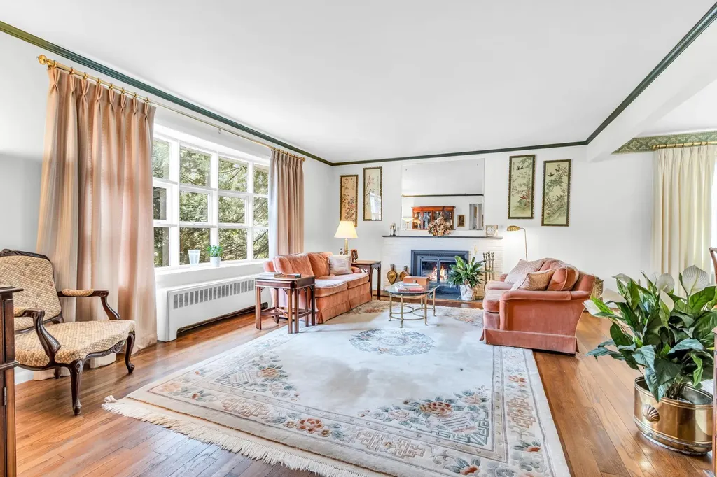 95 Wrexham Road Bronxville NY 10708
