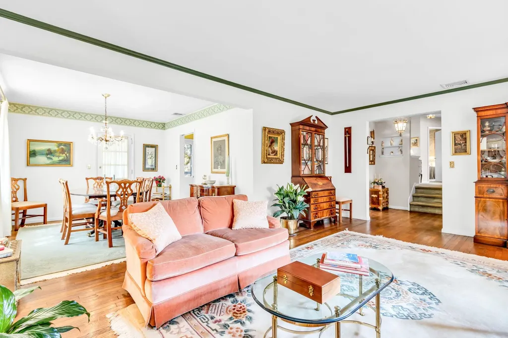 95 Wrexham Road Bronxville NY 10708