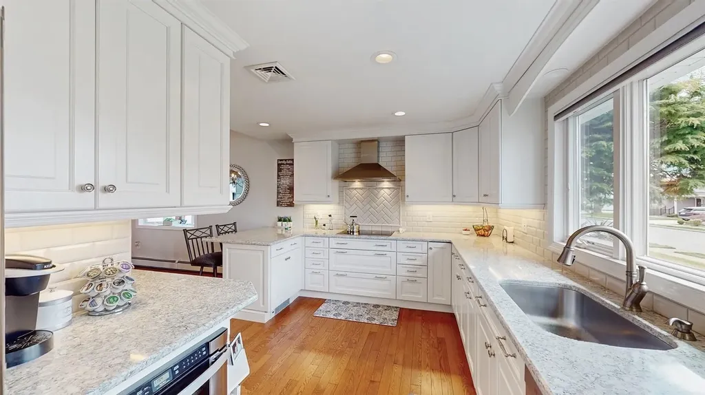3989 Worthmor Drive Seaford NY 11783