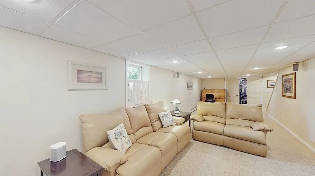 3989 Worthmor Drive Seaford NY 11783