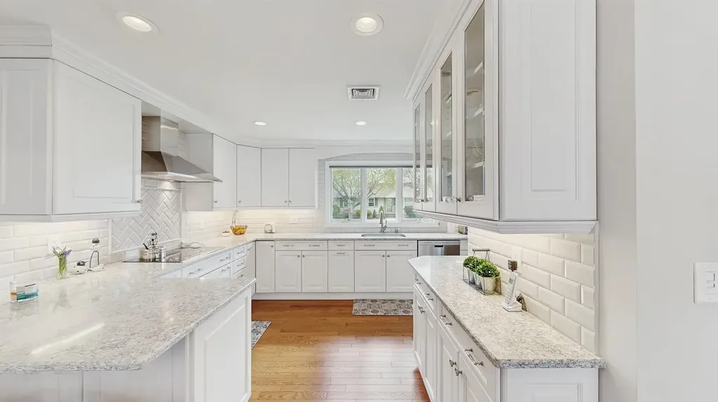 3989 Worthmor Drive Seaford NY 11783