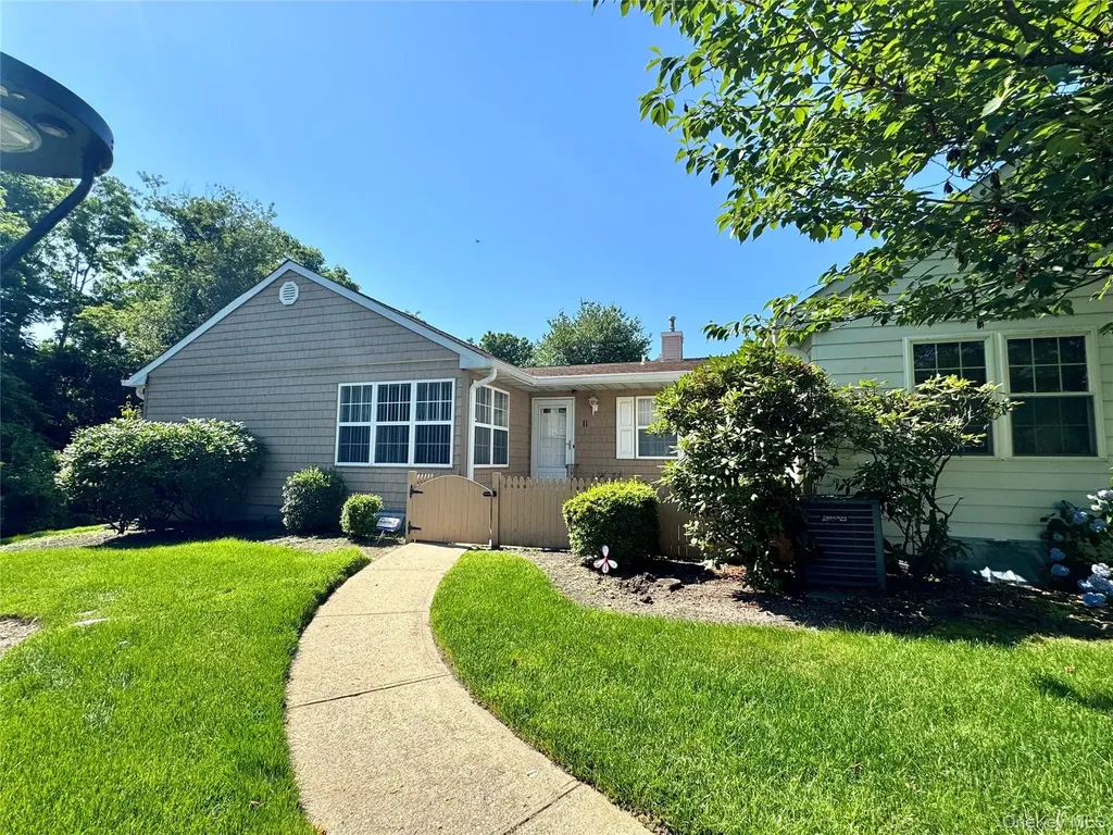 11 Theodore Drive Coram NY 11727