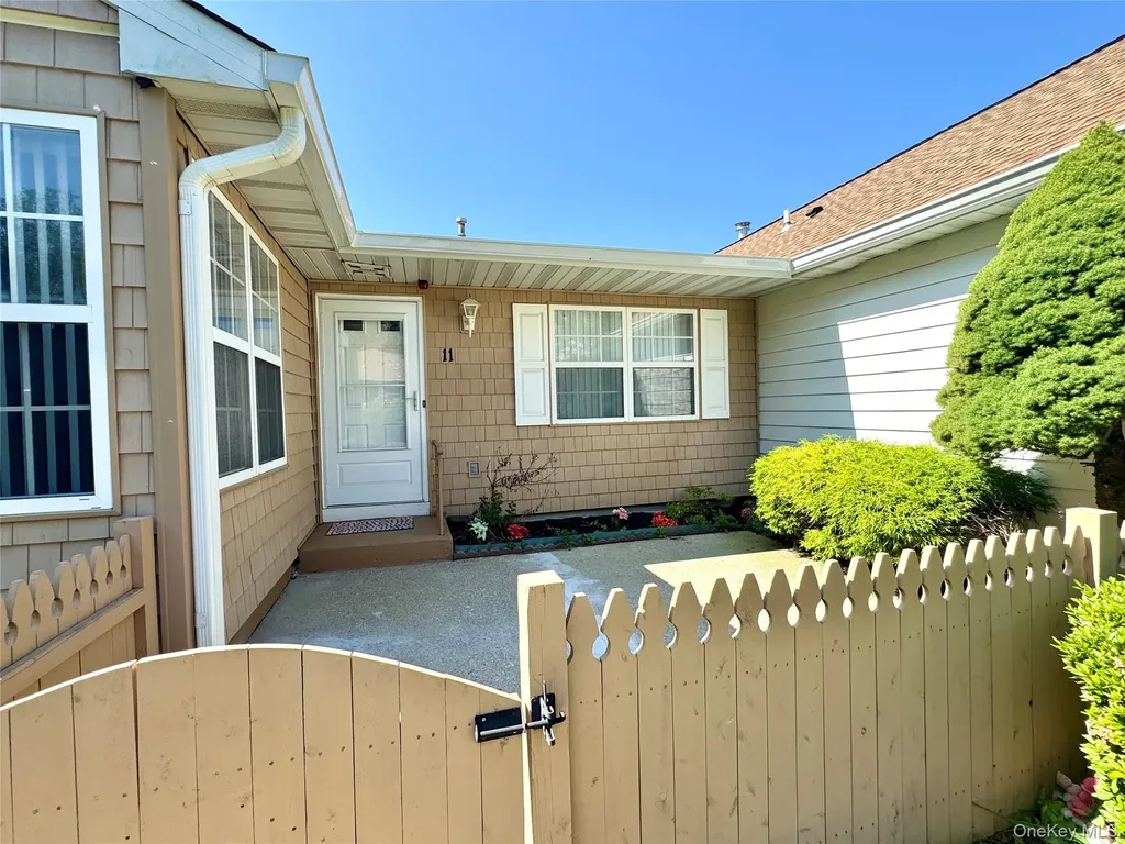 11 Theodore Drive Coram NY 11727