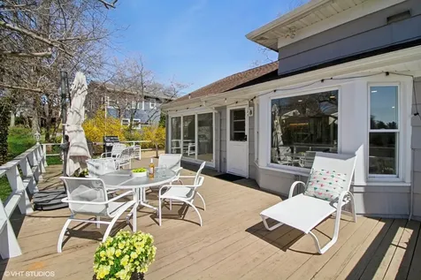 24 Windsor Oval New Rochelle NY 10805