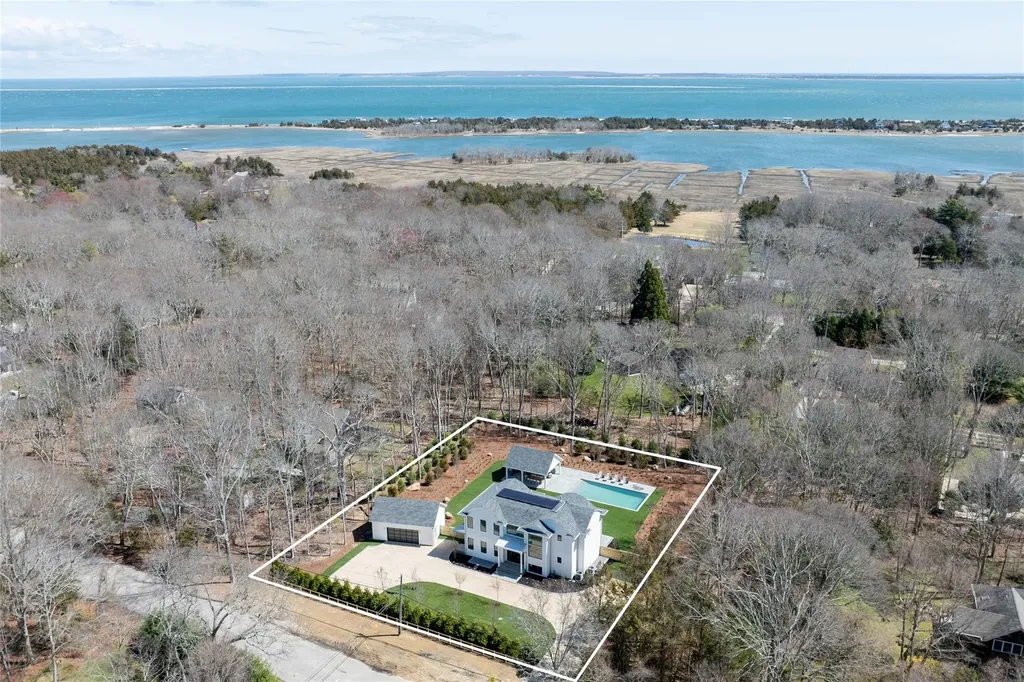 4 Dogwood Drive East Hampton NY 11937