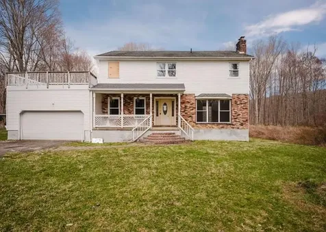 27 Nathan Hale Drive Stormville NY 12582