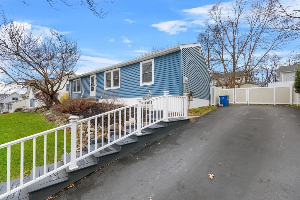 34 Walnut Lane Middletown NY 10940