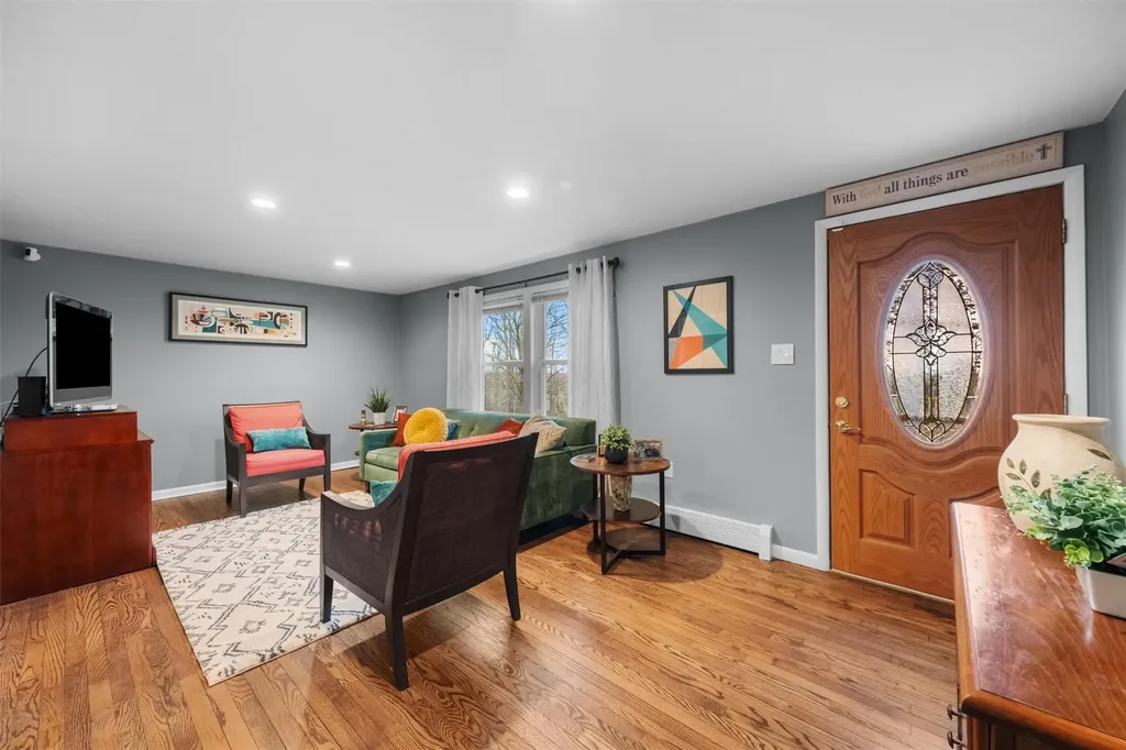 34 Walnut Lane Middletown NY 10940