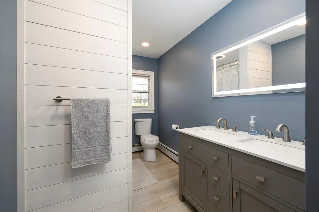 8 Verplanck Avenue Hopewell Junction NY 12533