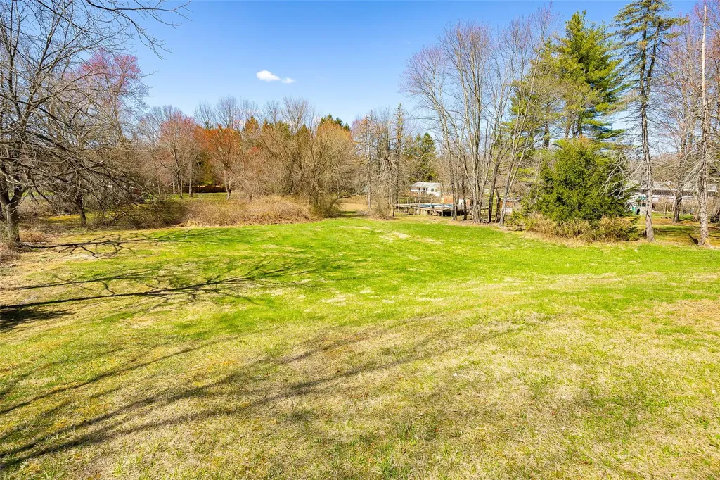 8 Verplanck Avenue Hopewell Junction NY 12533