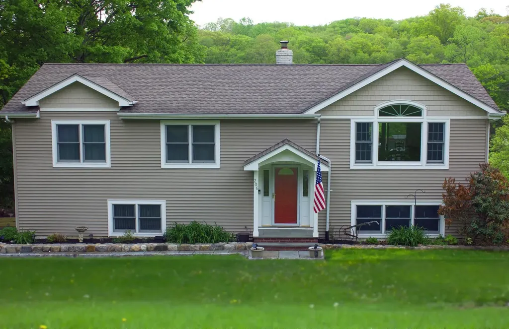 206 Beach Drive Carmel NY 10541