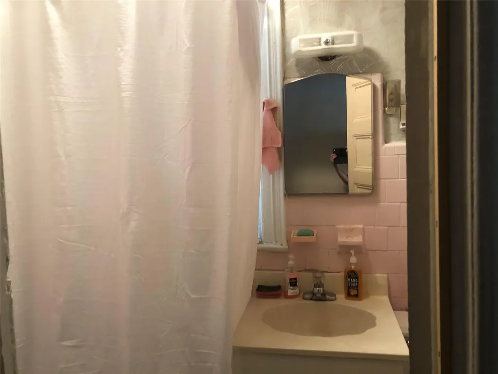 1834 Matthews Avenue Bronx NY 10462