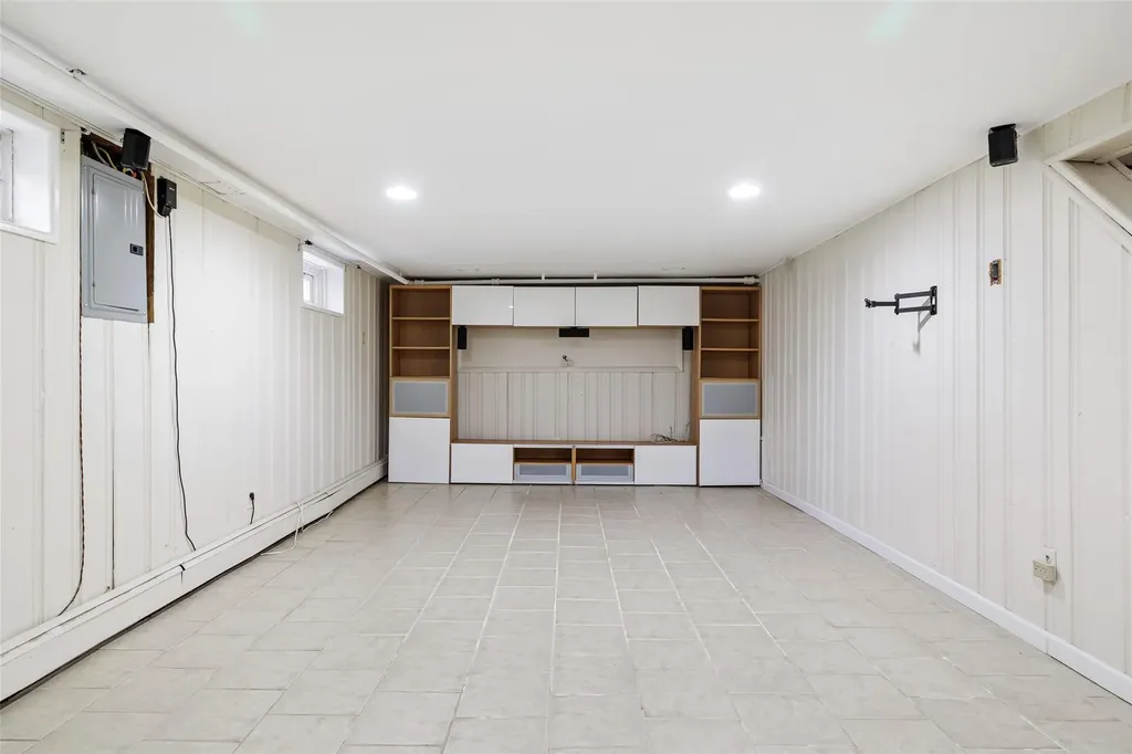 7 Gainsboro Lane Syosset NY 11791