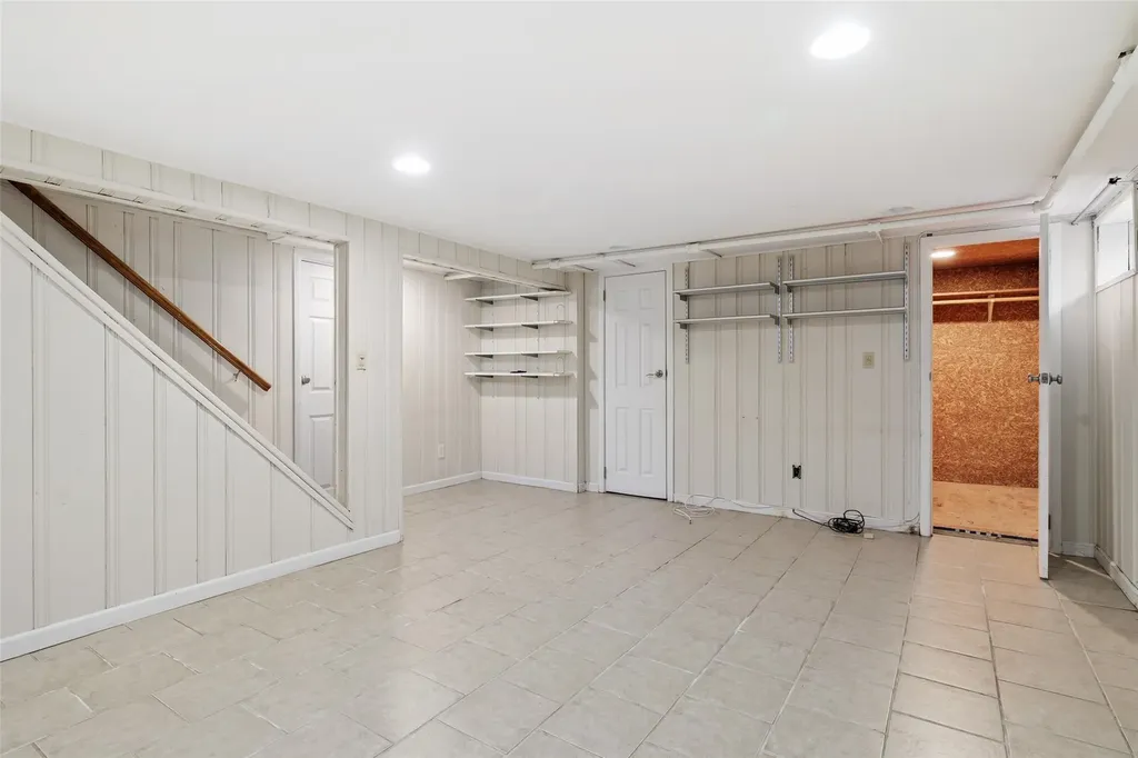 7 Gainsboro Lane Syosset NY 11791