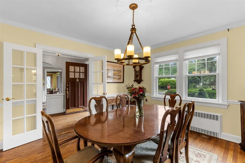 19 Glenorchy Place New Rochelle NY 10804