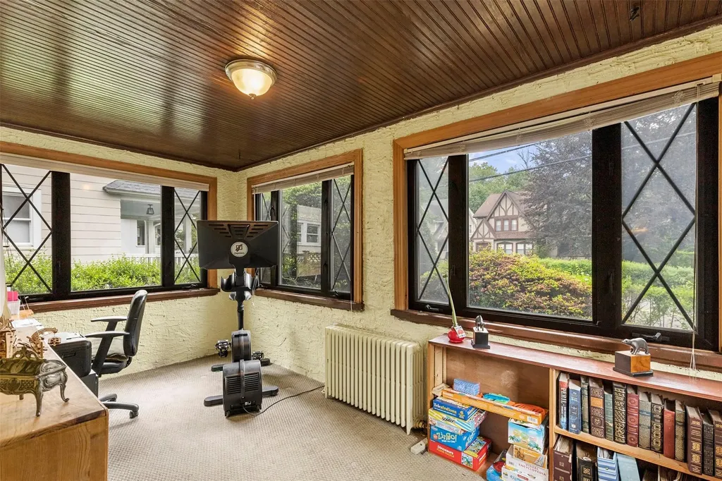 19 Glenorchy Place New Rochelle NY 10804