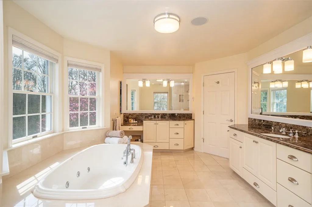 8 Turtleback Way Chappaqua NY 10514
