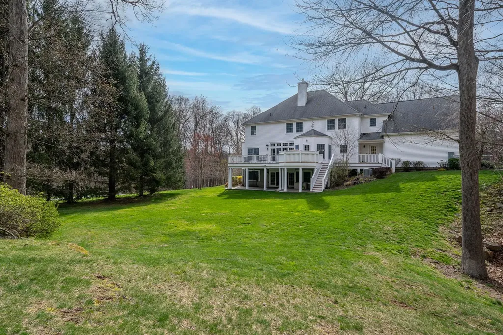 8 Turtleback Way Chappaqua NY 10514